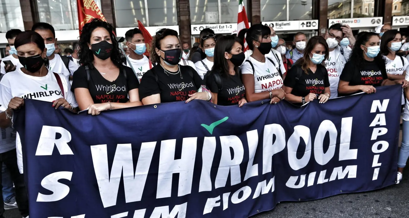 Whirlpool: sindacati, lavoratori accolti dai Prefetti, ancora silenzio da multinazionale e Mise