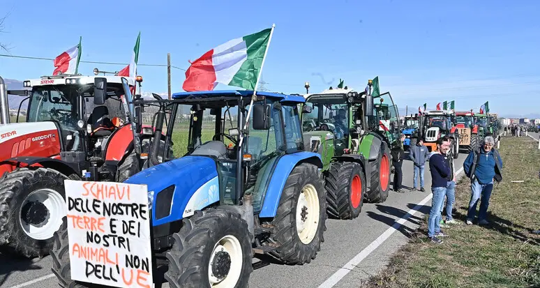 Col trattore in tangenziale