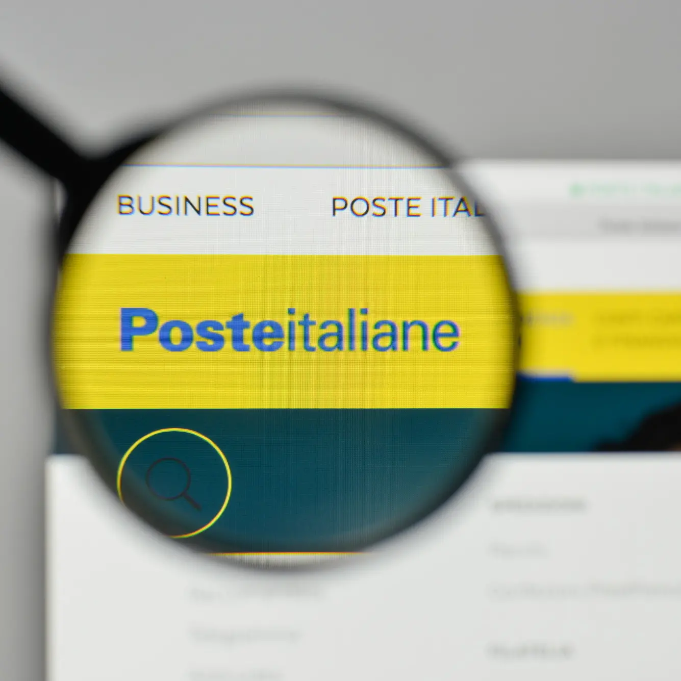 Poste italiane, no alla privatizzazione: è “una svendita”