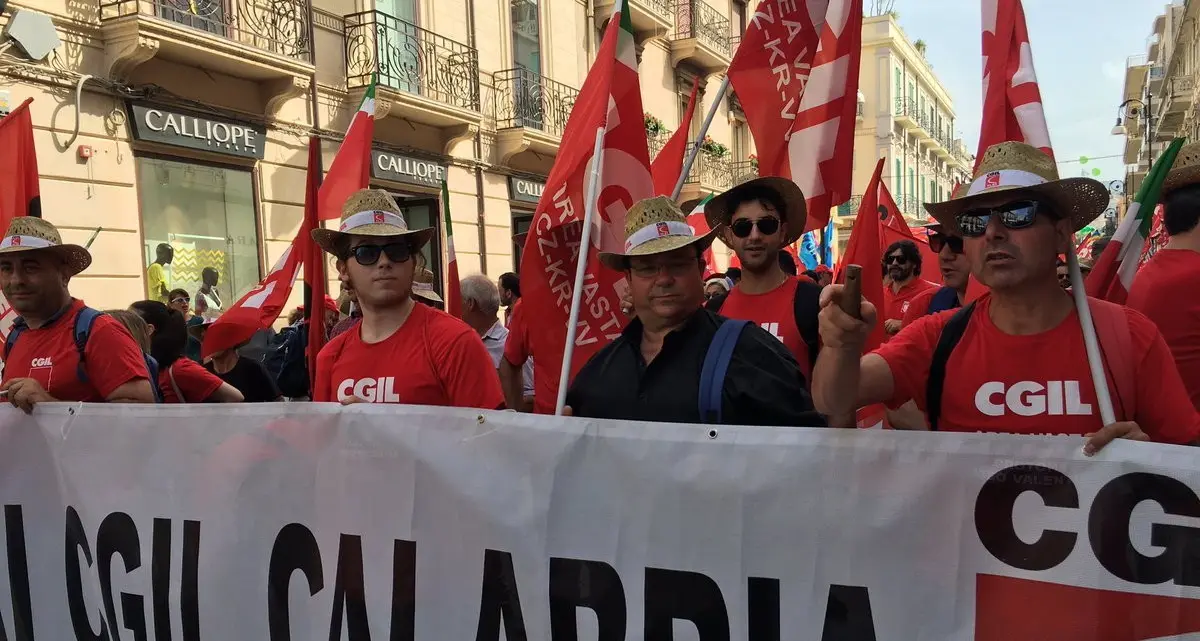 Calabria, alta adesione allo sciopero generale