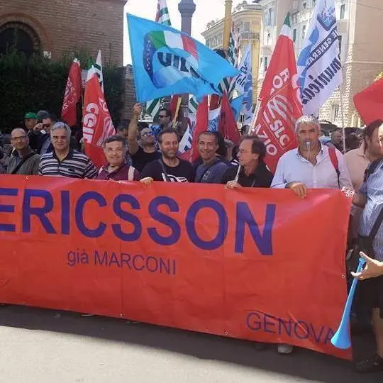 Ericsson, i lavoratori a Renzi: «Fermare i licenziamenti»