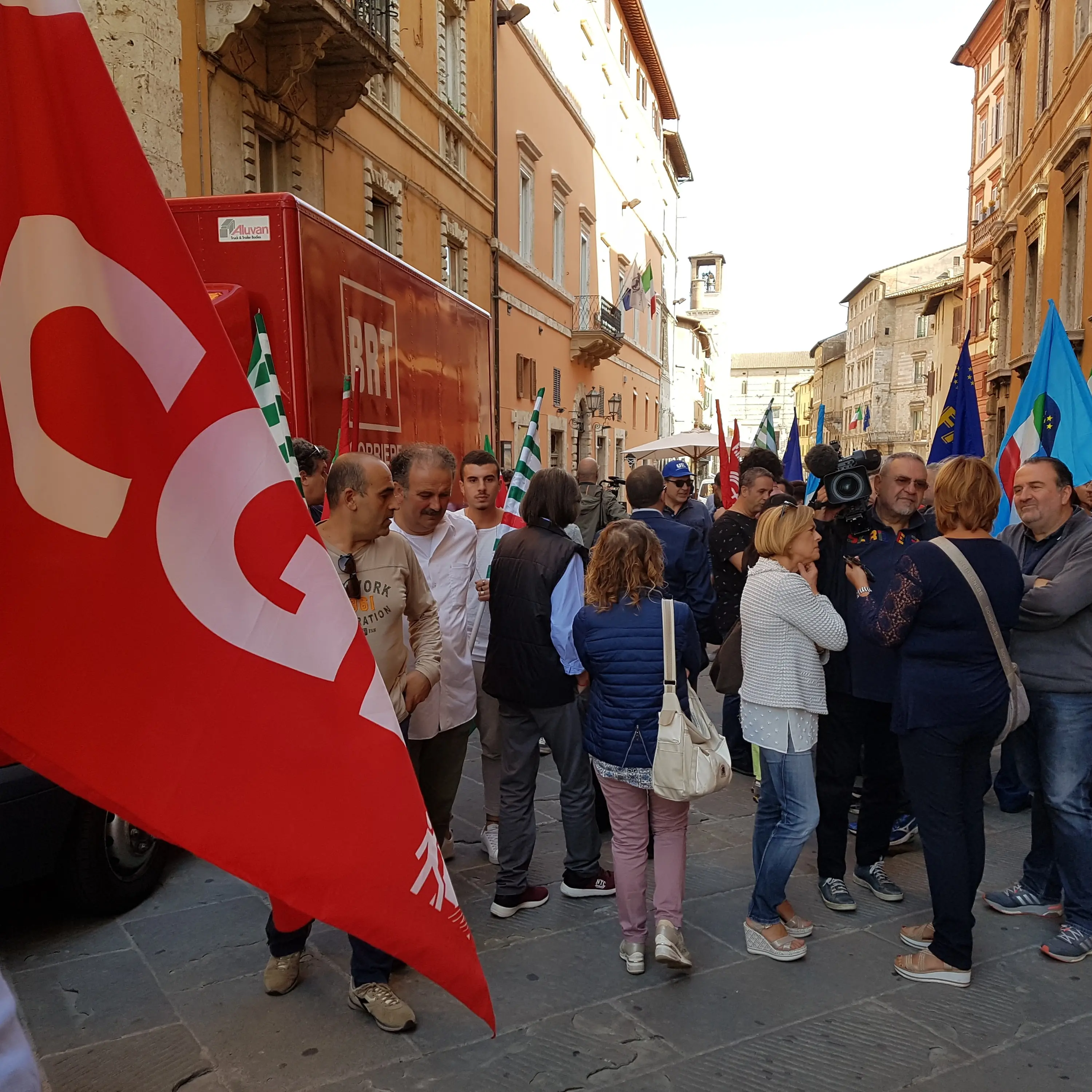 Umbria: stop ai treni, lavoratori sotto la Regione
