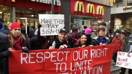 Usa: cresce la protesta dei fast-food workers (da www.labornotes.org)