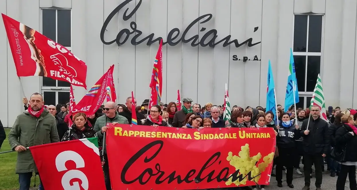 Tessile in crisi: Corneliani chiede 130 licenziamenti