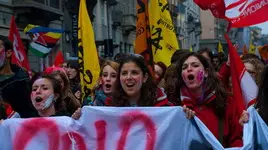 11 ottobre, gli studenti tornano in piazza (foto RICCIO, da Flickr)
