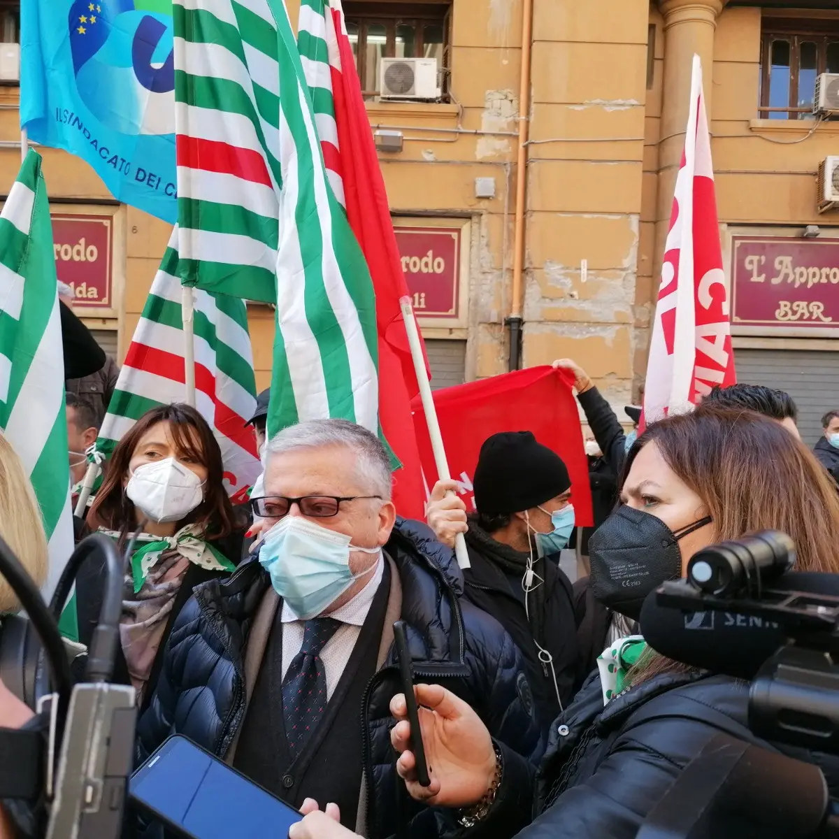 Cgil Cisl Uil Campania, da domani di nuovo in piazza: Basta silenzi