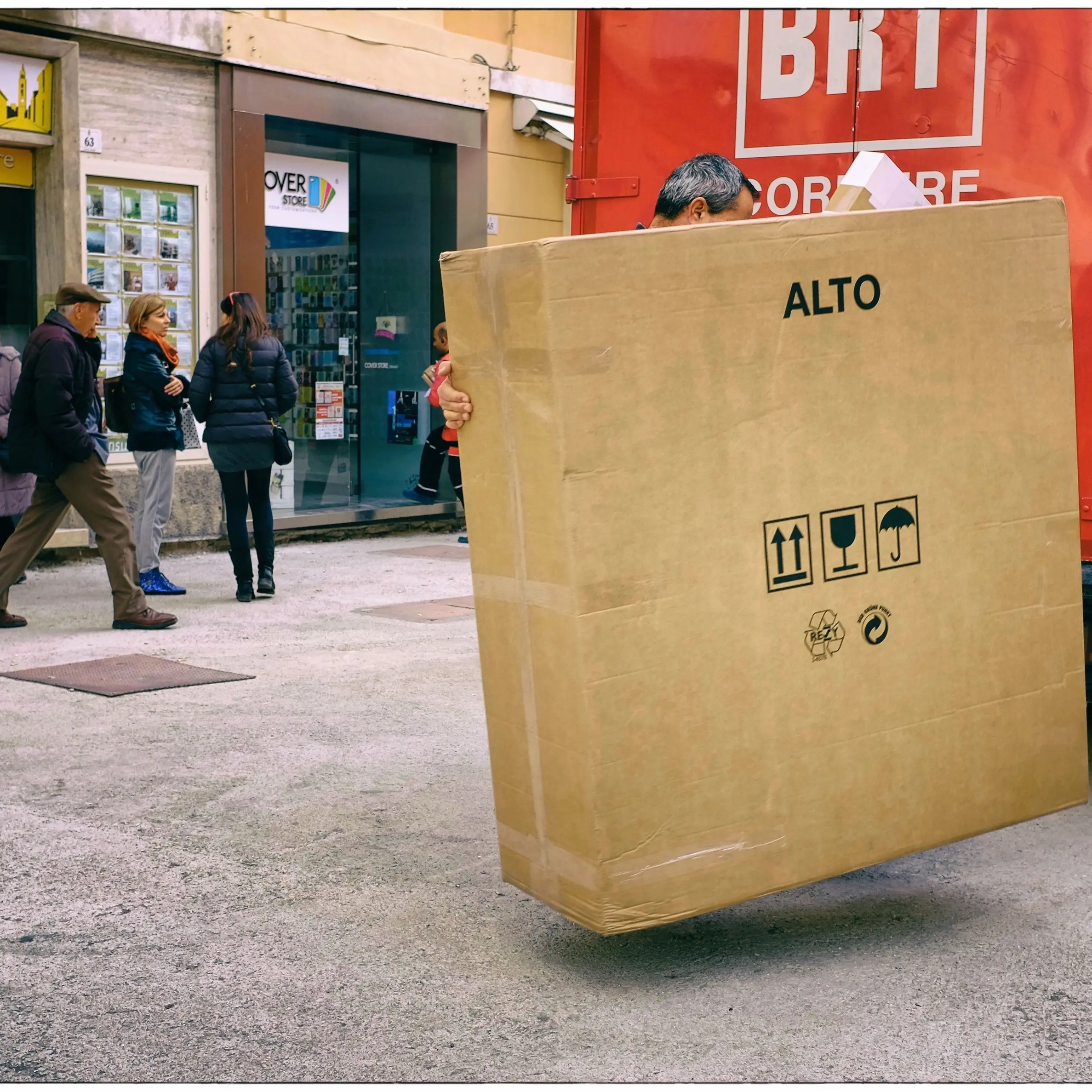 Aggredito il segretario generale della Filt Ticino Olona. Sciopero immediato dei lavoratori Brt