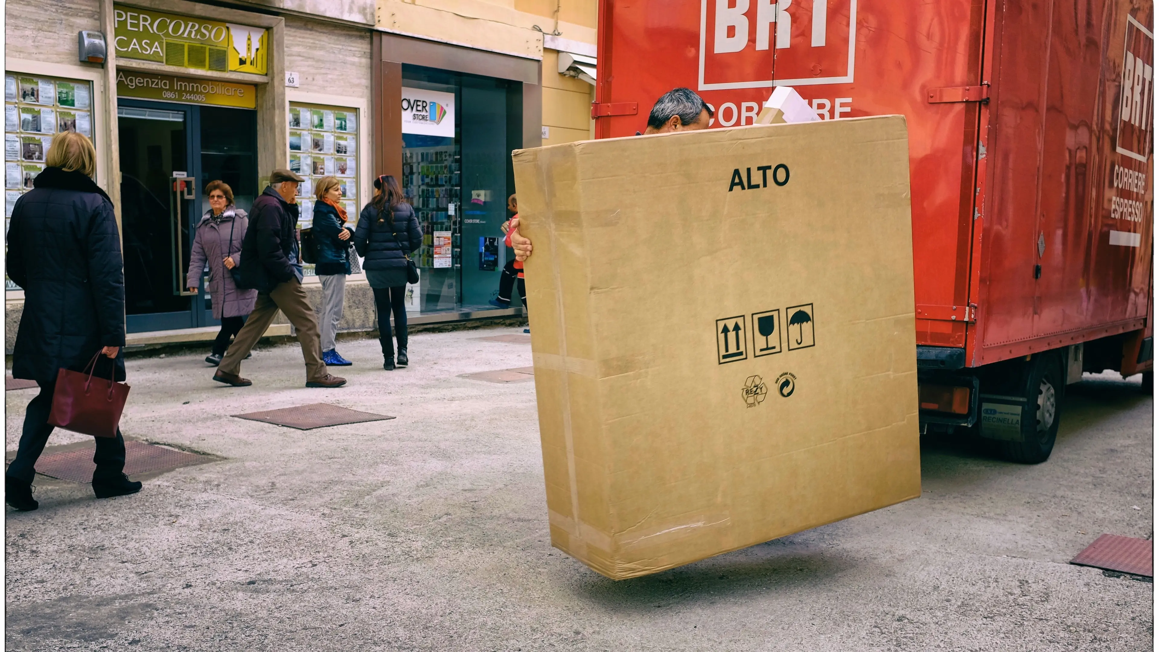 Aggredito il segretario generale della Filt Ticino Olona. Sciopero immediato dei lavoratori Brt