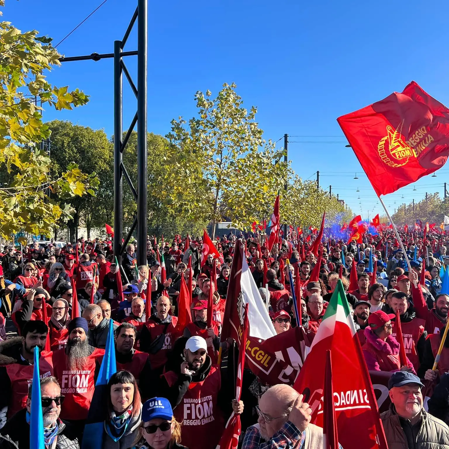 A Reggio Emilia uno sciopero d’altri tempi, numeri record