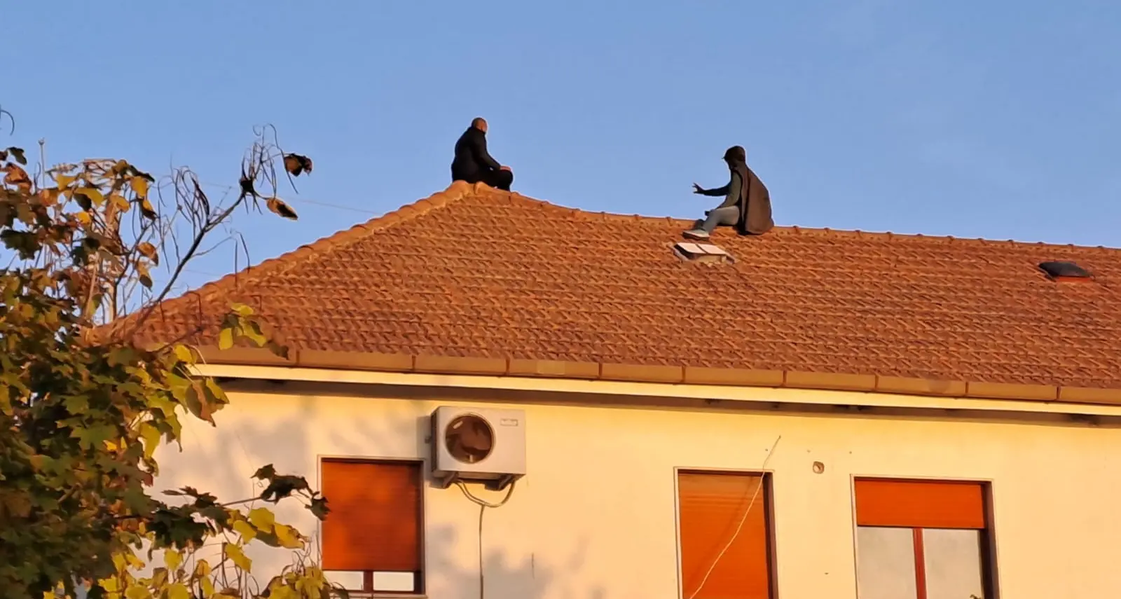 Rocco, operaio del Consorzio di Trebisacce: «Sul tetto per non restare invisibili»