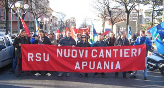 Carrara: quei lavoratori pagati per non far niente