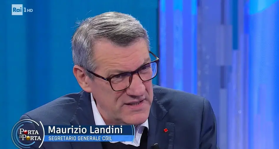 Intervista a Maurizio Landini a 'Porta a Porta' su Rai1 - \"Toglie il reddito di cittadinanza e reintroduce i voucher, questa Manovra non serve al Paese\"