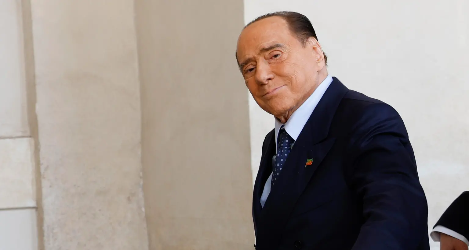 Addio a Berlusconi, idee distanti ma è il momento del cordoglio