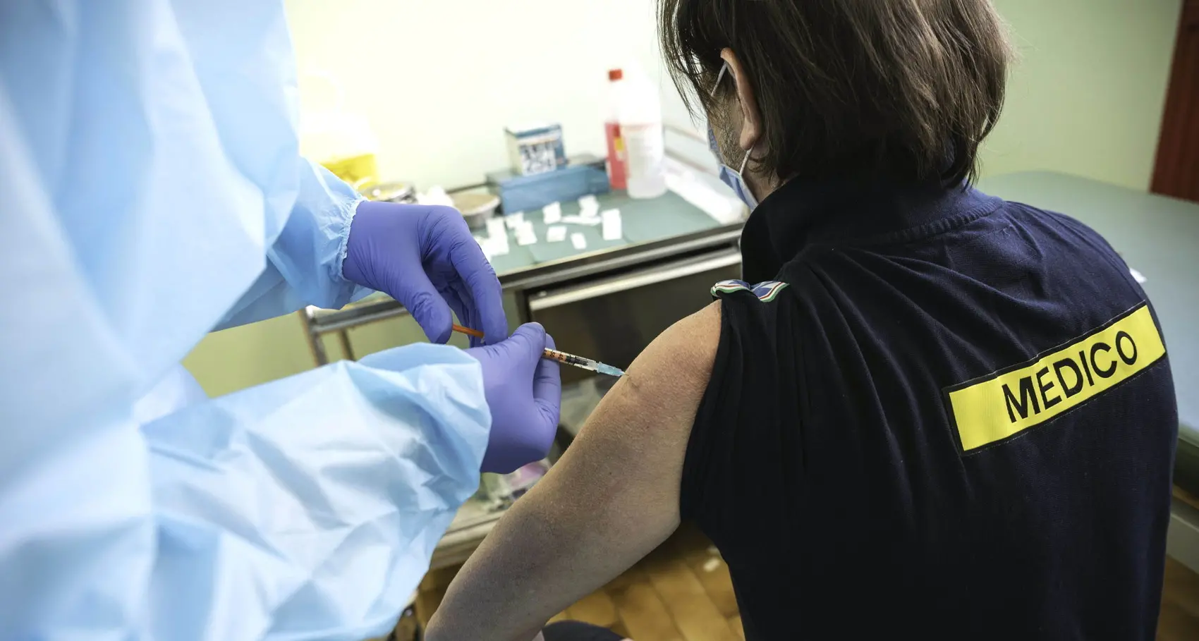 Sindacati in prima linea: al via campagna per la vaccinazione