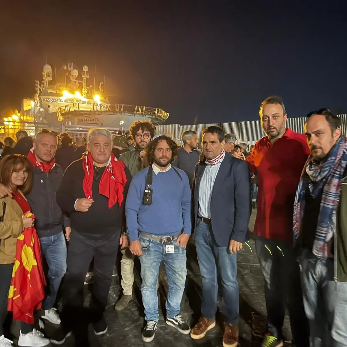 A Catania vince la società civile, tutti a terra i migranti