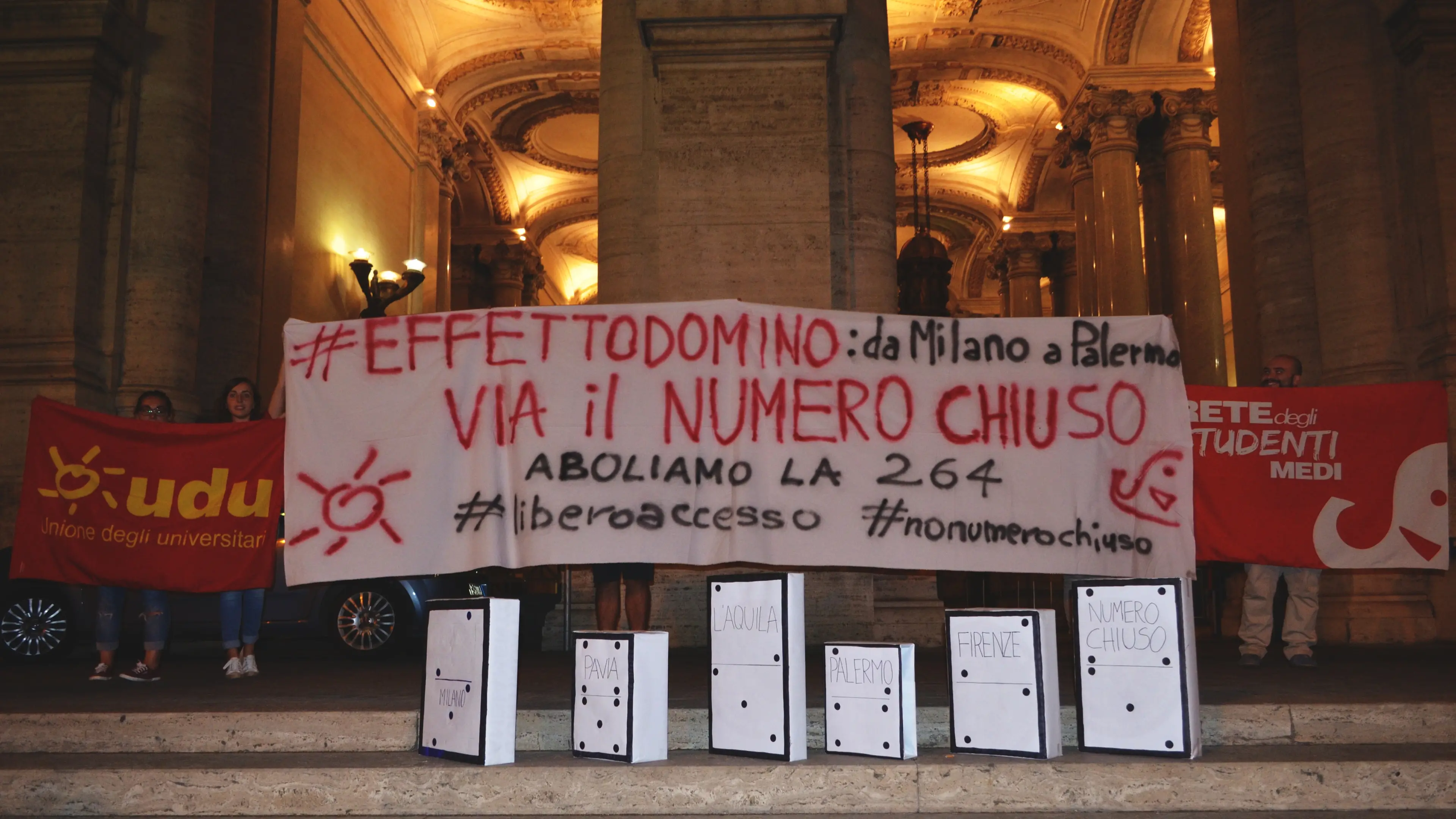 Numero chiuso a medicina? Abolito per finta, studenti in piazza