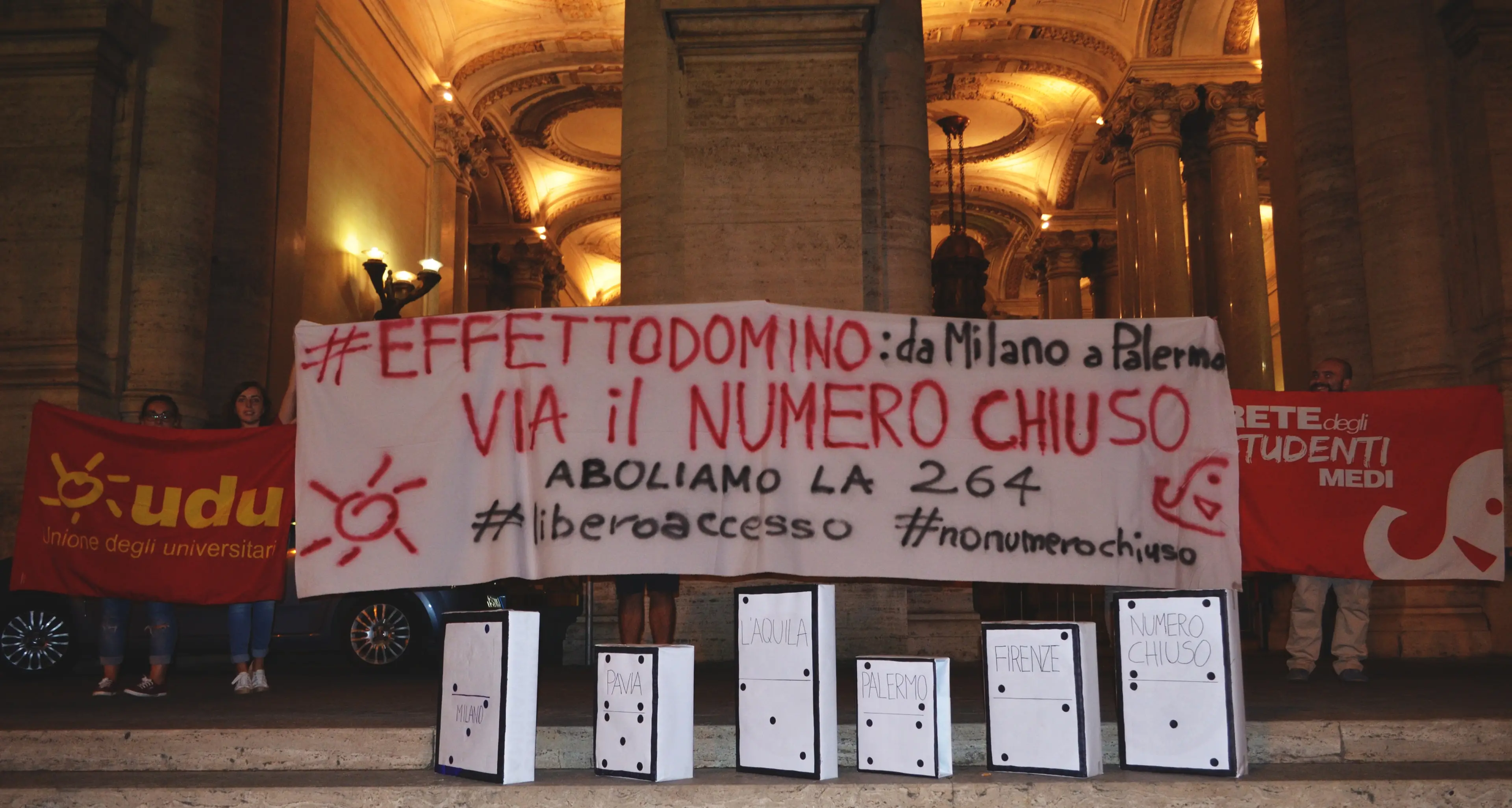 Numero chiuso a medicina? Abolito per finta, studenti in piazza