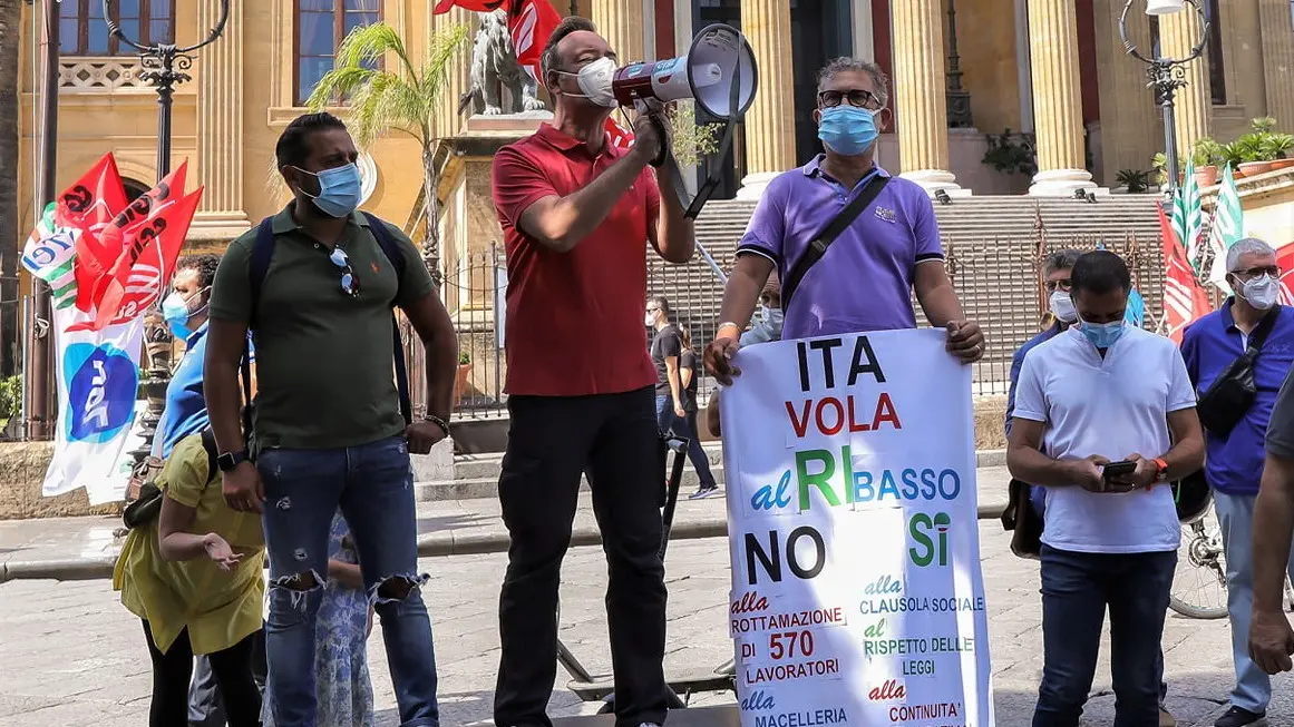 Almaviva Palermo, per i lavoratori della commessa Alitalia è sciopero a oltranza dall'11 al 15 ottobre