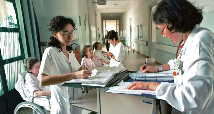 Piano vaccinale in Puglia, serve più governo e organizzazione