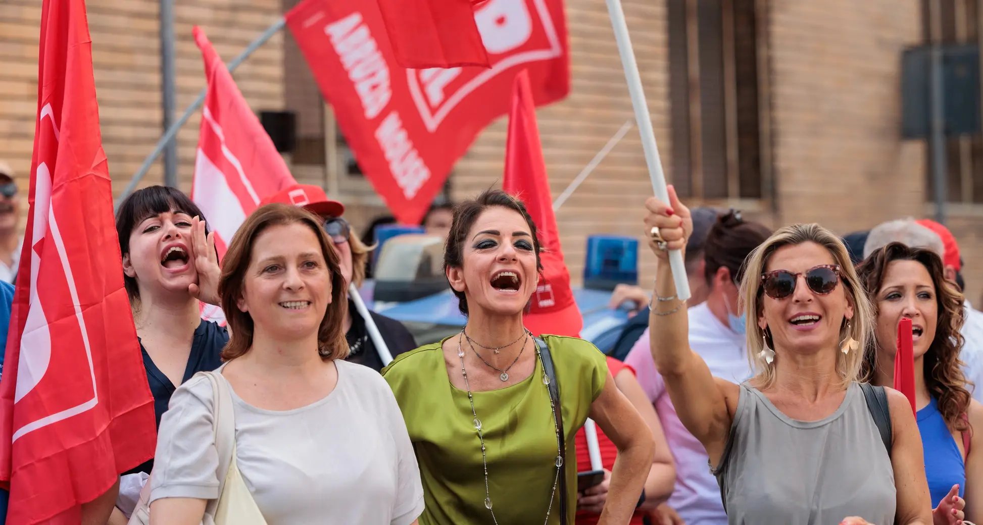 Molestie sul lavoro, le donne chiedono tutele e informazione