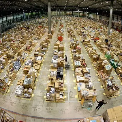 Amazon, sciopero di due ore dei drivers nella filiera di Milano