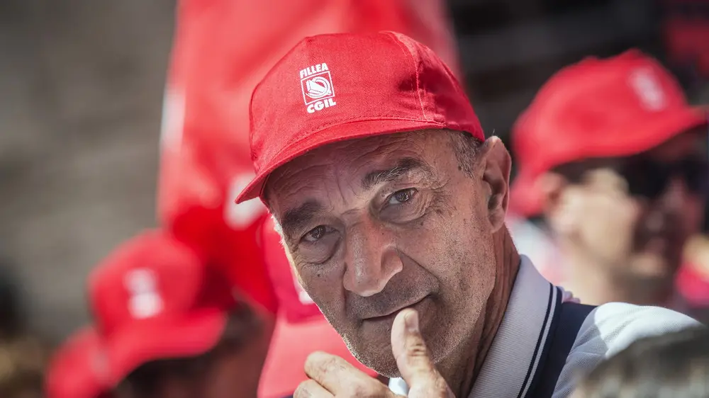 La manifestazione davanti al Mise, foto di Simona Caleo