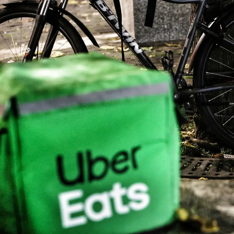 Uber Eats, class action per la tutela di 4 mila rider