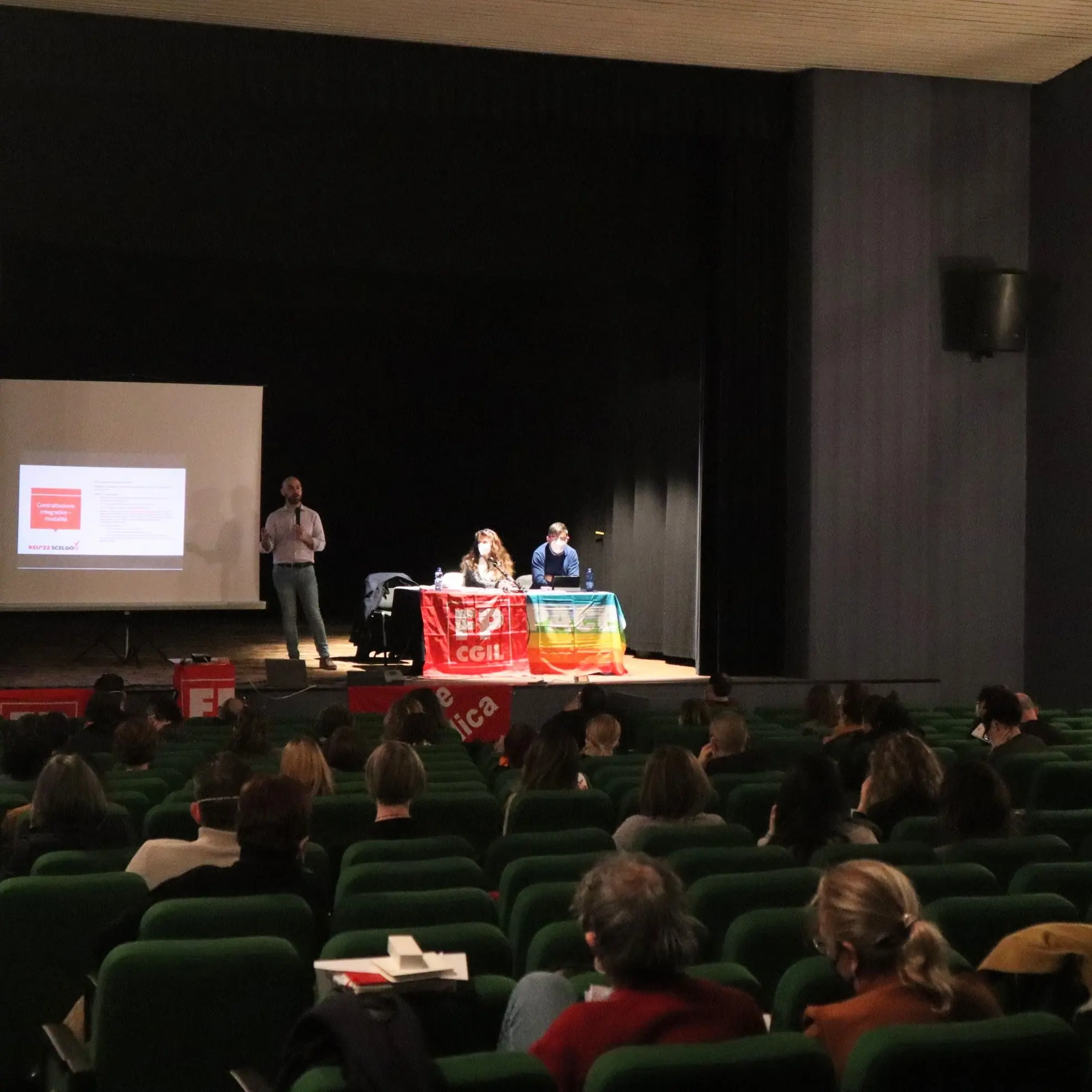 I candidati della Fp Cgil negli enti locali di Bergamo riuniti questa mattina in assemblea
