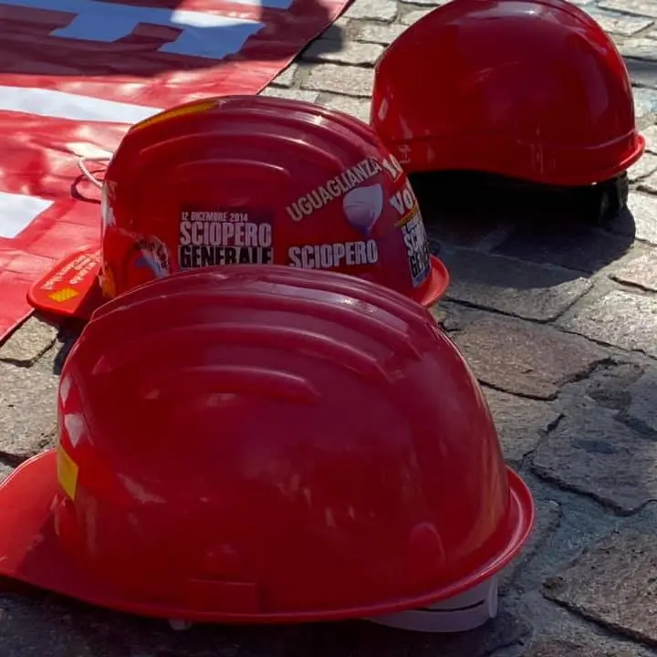 A Torino i sindacati degli edili dicono basta ai morti sul lavoro