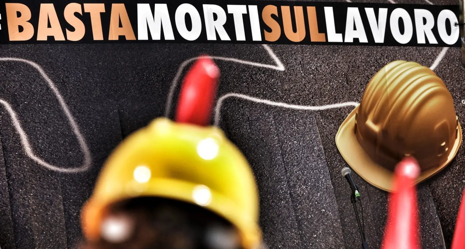 Operaio edile muore dopo una caduta