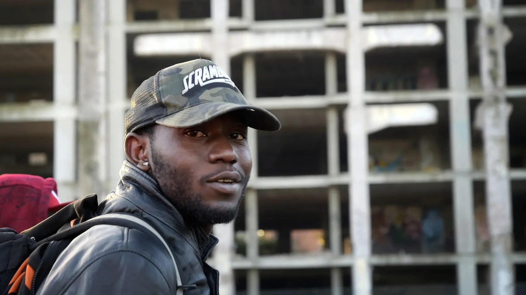 Brindisi, incendiato edificio destinato ai migranti