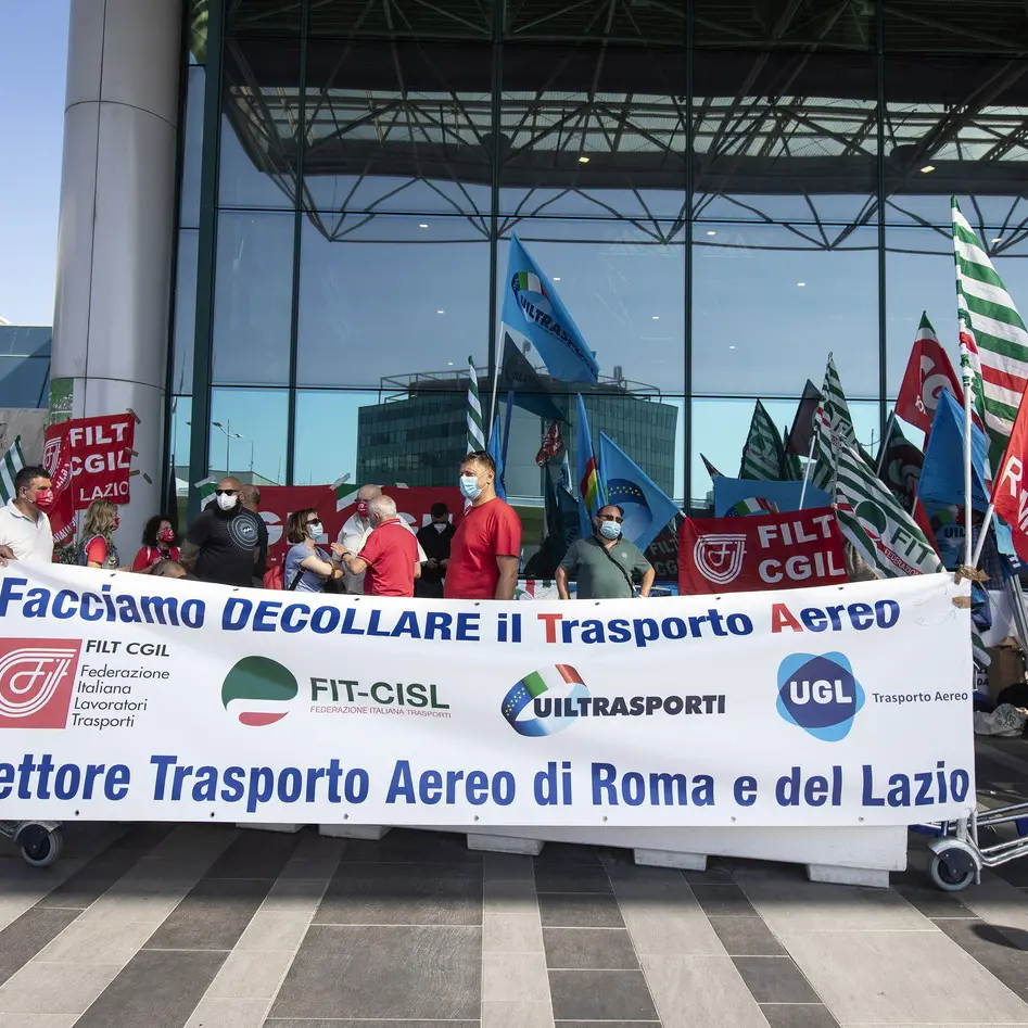 Trasporto aereo: sindacati, 25 febbraio, in piazza contro la crisi