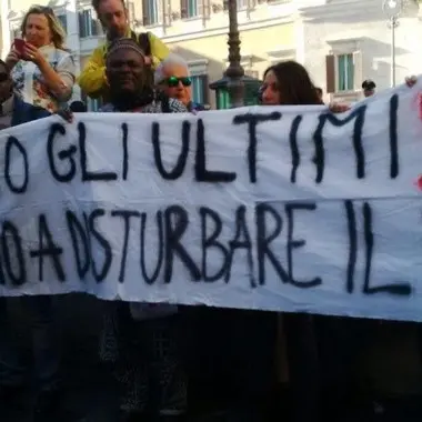 Migranti, Cgil in piazza Montecitorio: basta morti