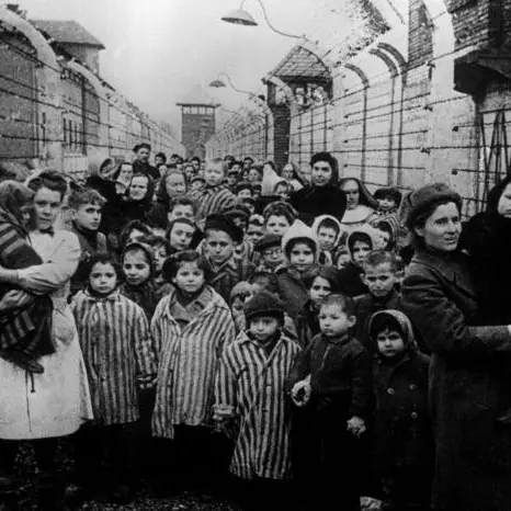 Ad Auschwitz la fine del mondo