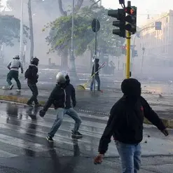 Cancellieri: Daspo per i manifestanti come per gli ultras