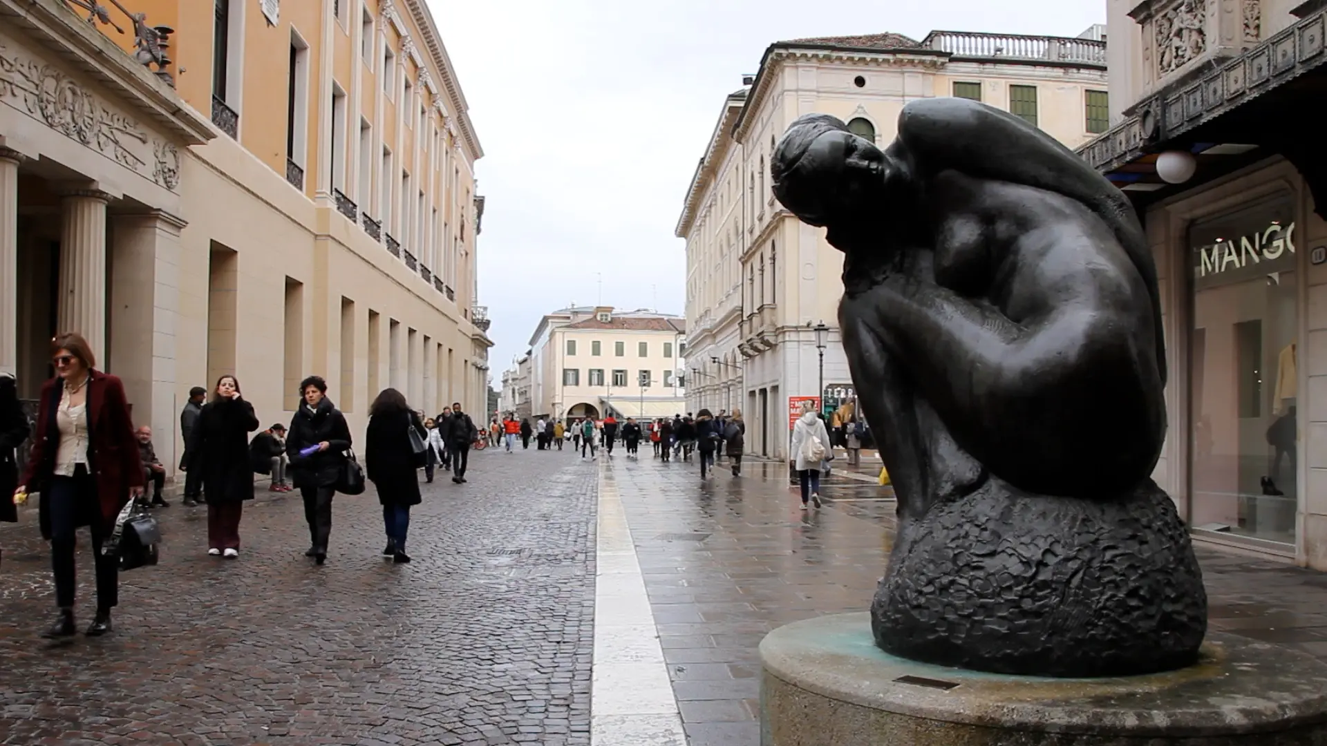 Padova, famiglia migrante