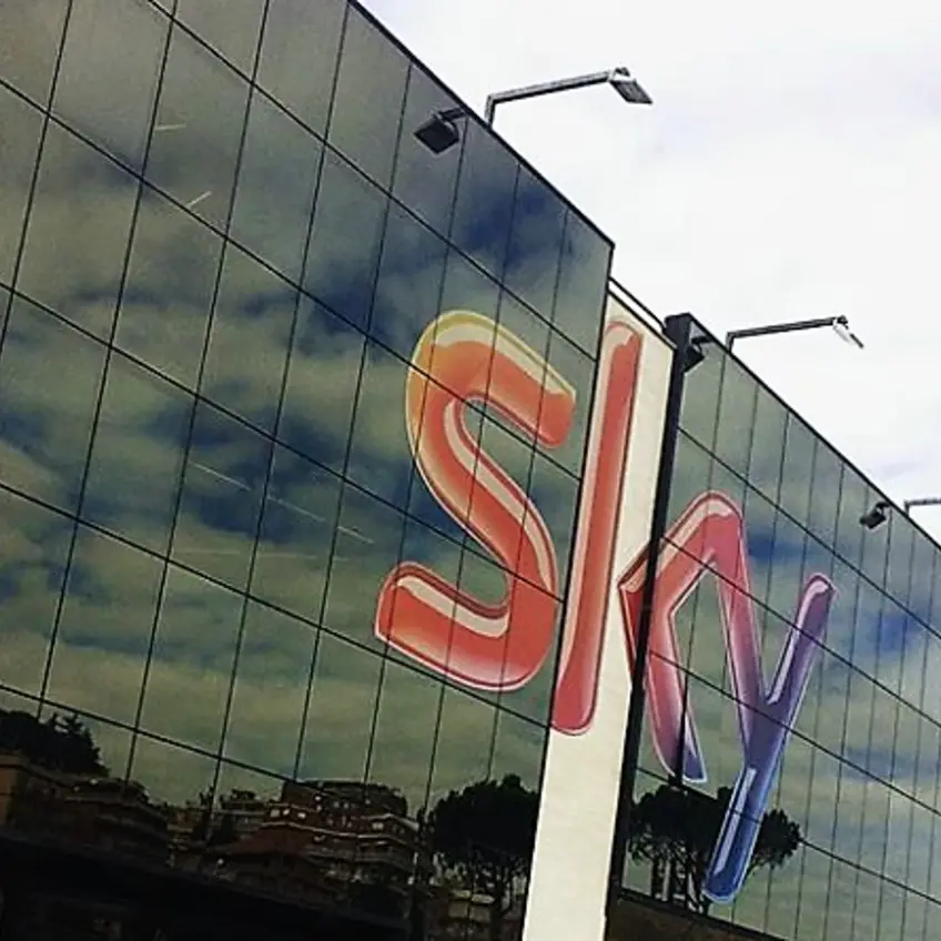 Sky multata dall'Agcom per 2,4 milioni