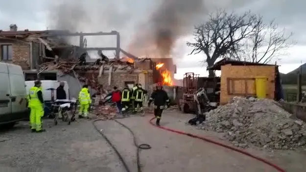 Esplosione in un capannone di Gubbio