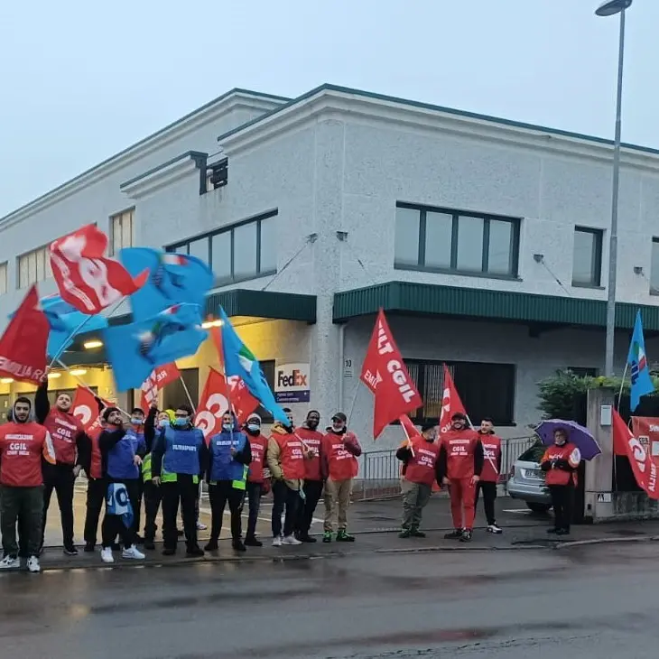 Tnt Fedex, due giorni di sciopero per il rinnovo dell'integrativo