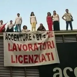 Accenture Palermo: cancelli chiusi, lavoratori in presidio