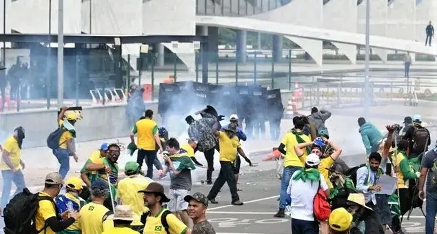 Brasile, assalto alla democrazia