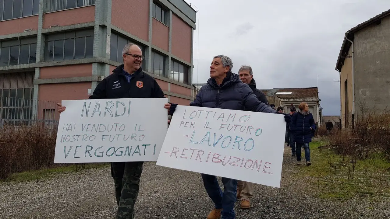 Lavoratori Nardi in corteo