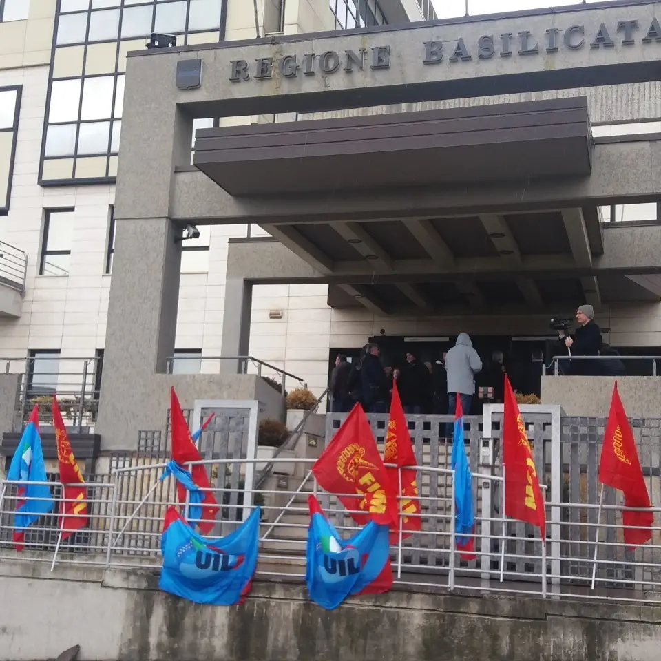 Basilicata, 4 dicembre, manifestazione contro la manovra
