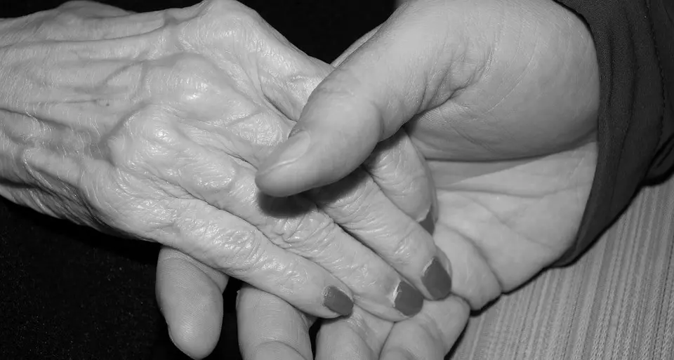 Riforma della non autosufficienza: l’ennesimo rinvio