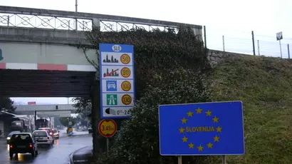 Il confine tra Italia e Slovenia (foto da wikipedia)