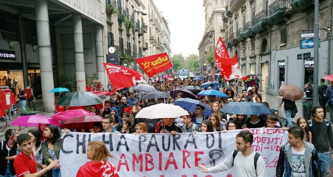 A Reggio Calabria studenti al fianco dei sindacati