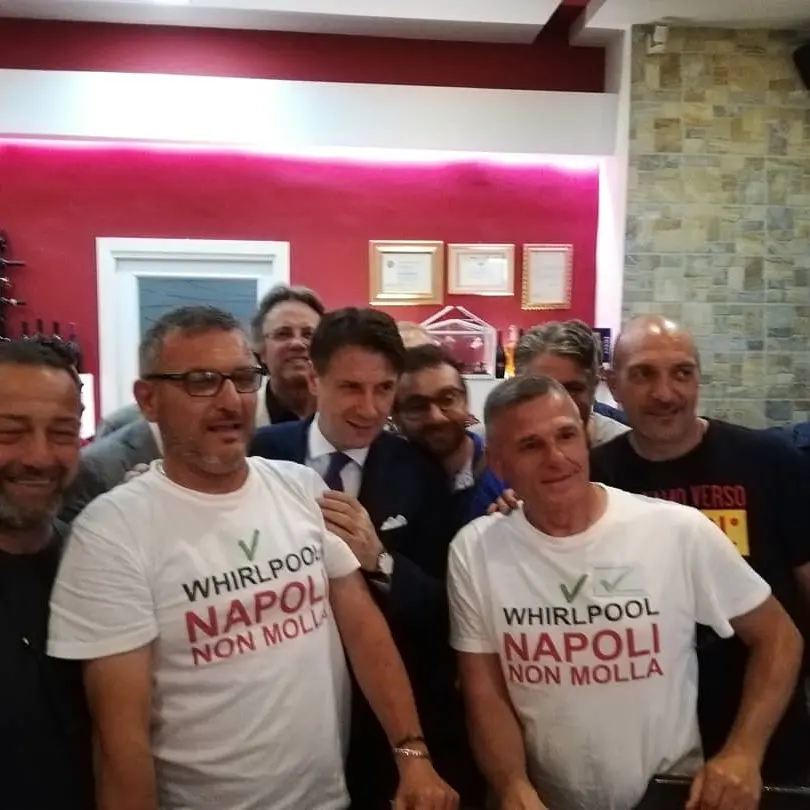 Messaggio a Conte: «Whirlpool non può lasciare Napoli»