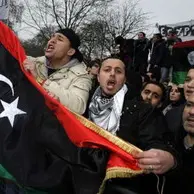 Libia: gli Usa inviano due navi da guerra