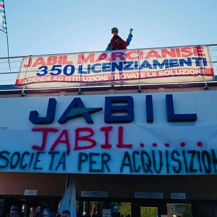 Jabil, 190 licenziamenti dal 1° marzo e il governo tace