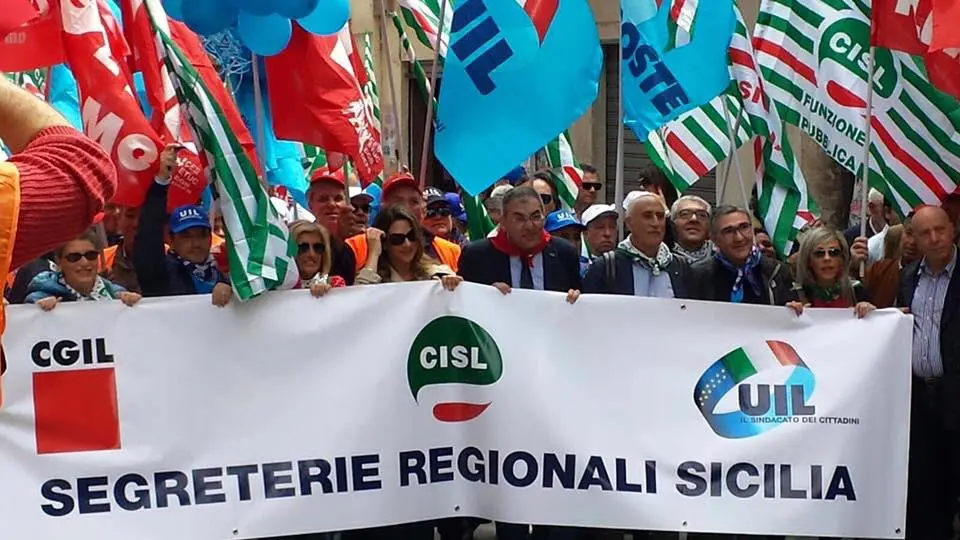 Sicilia in lotta (foto @Cgilnazionale su twitter).jpeg